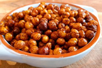roast chickpeas in a bowl